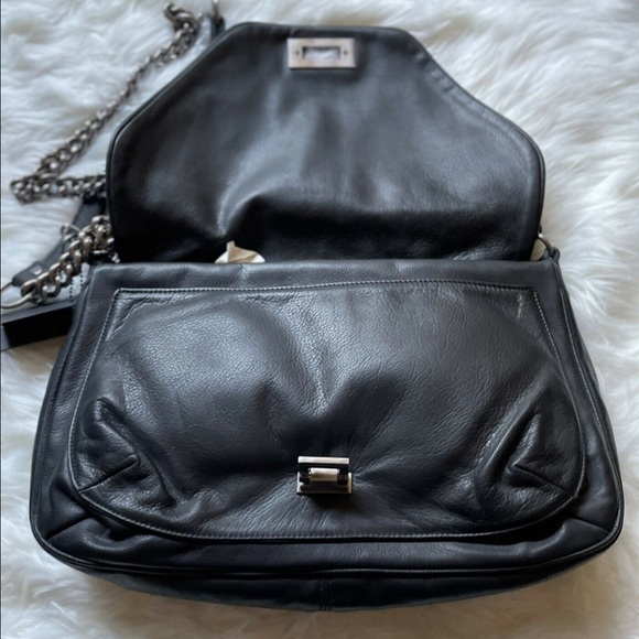 Tylie Malibu Black Leather Python Print Bag NWT - Picture 4 of 10